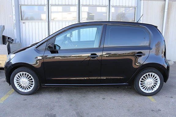 Volkswagen UP! 2 of 5