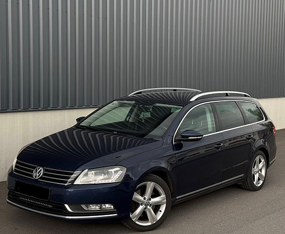 Volkswagen Passat 2 of 5