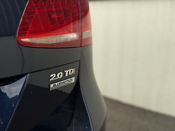 Volkswagen Passat 11 of 18