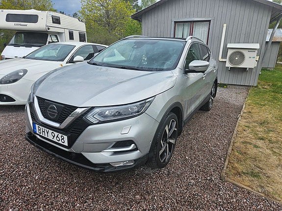 Nissan Qashqai 2 of 5