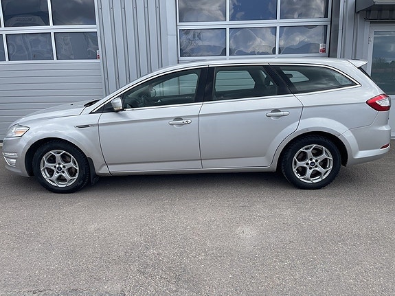 Ford Mondeo 3 of 5