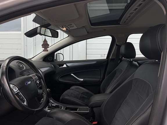 Ford Mondeo 2 of 5