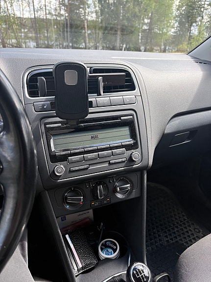 Volkswagen Polo 12 of 16