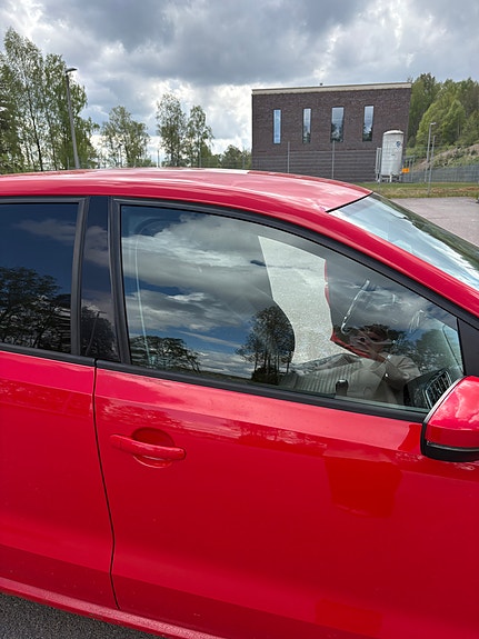 Volkswagen Polo 8 of 16