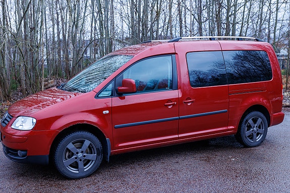 Volkswagen Caddy Maxi 2 of 5