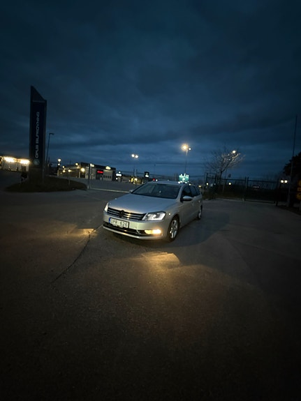 Volkswagen Passat 7 of 11