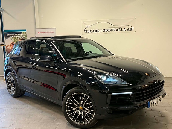Porsche Cayenne 11 of 22
