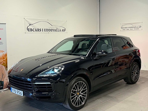 Porsche Cayenne 9 of 22