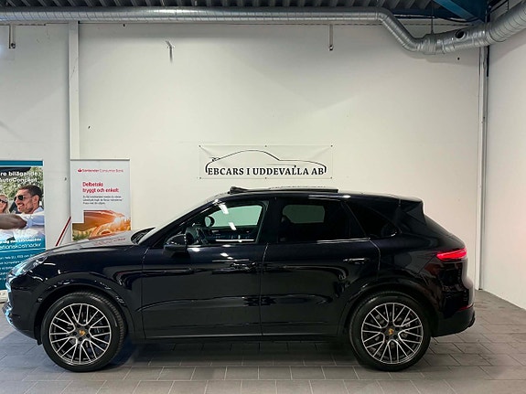 Porsche Cayenne 8 of 22