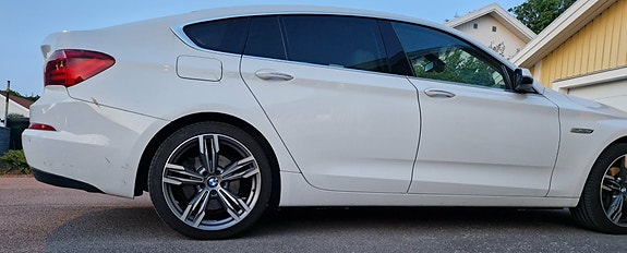 BMW 520d 4 of 5