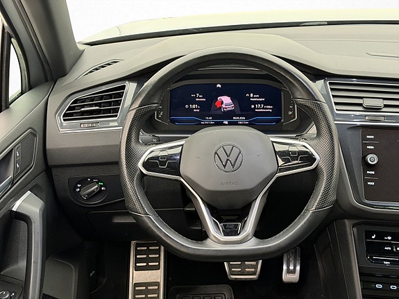 Volkswagen Tiguan 11 of 30