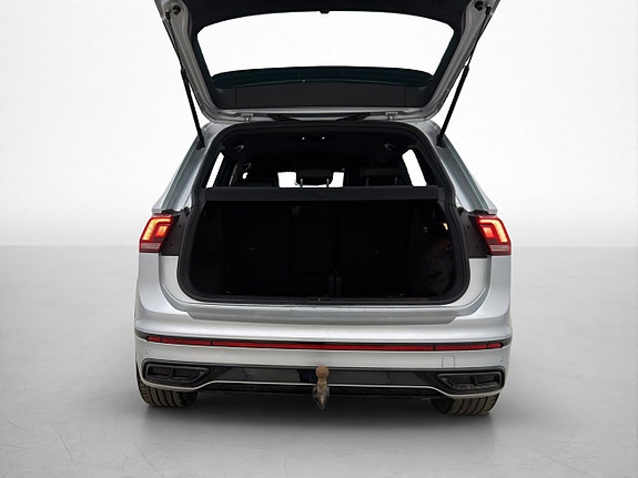Volkswagen Tiguan 9 of 30