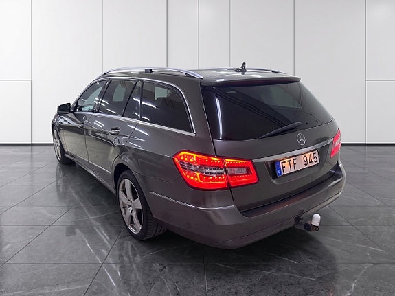 Mercedes-Benz E220 4 of 16