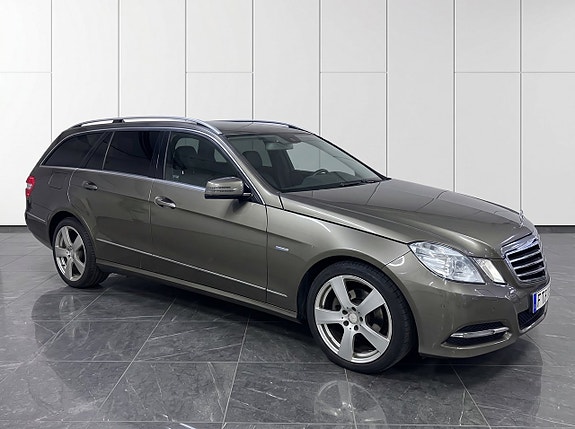 Mercedes-Benz E220 9 of 16