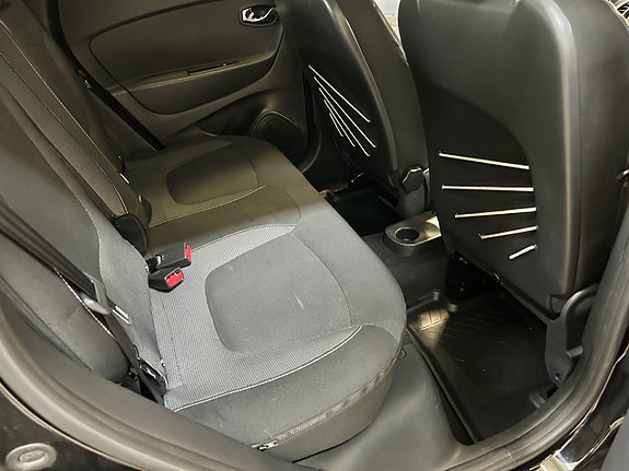 Renault Captur 14 of 16