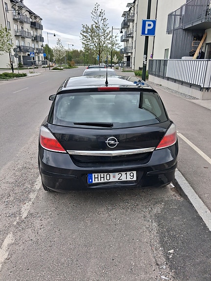 Opel Astra 4 of 5