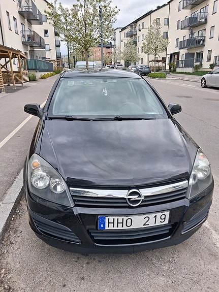 Opel Astra 3 of 5