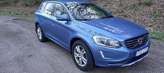 Volvo XC60 5 of 12