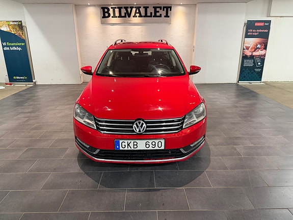 Volkswagen Passat 2 of 5
