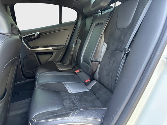 Volvo S60 6 of 10