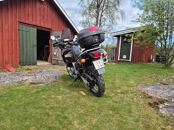 Honda XRV750 Africa Twin 3 of 5