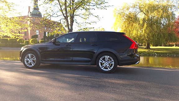 Volvo V90 Cross Country 4 of 5