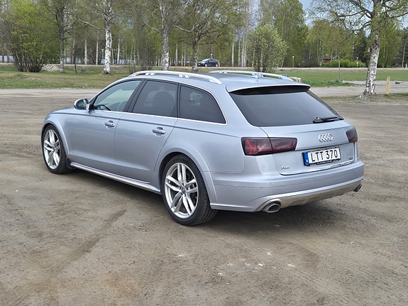 Audi A6 allroad 4 of 5