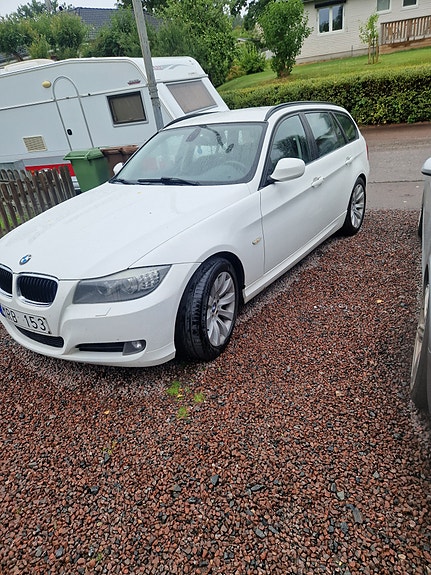 BMW 320d 2 of 2