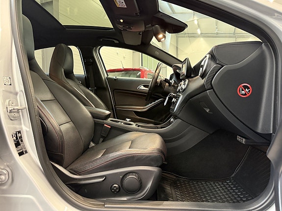 Mercedes-Benz A200 10 of 24