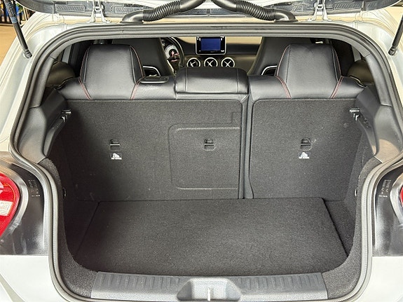 Mercedes-Benz A200 5 of 5