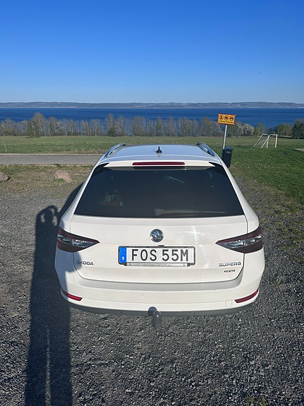 Skoda Superb 7 of 9
