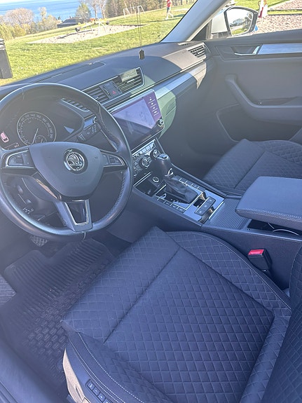 Skoda Superb 8 of 9