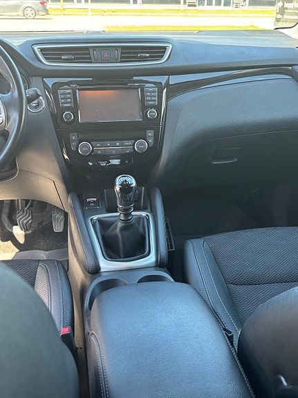 Nissan Qashqai 3 of 5