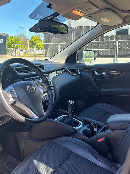 Nissan Qashqai 4 of 5