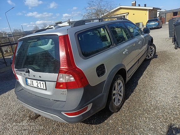 Volvo XC70 5 of 5