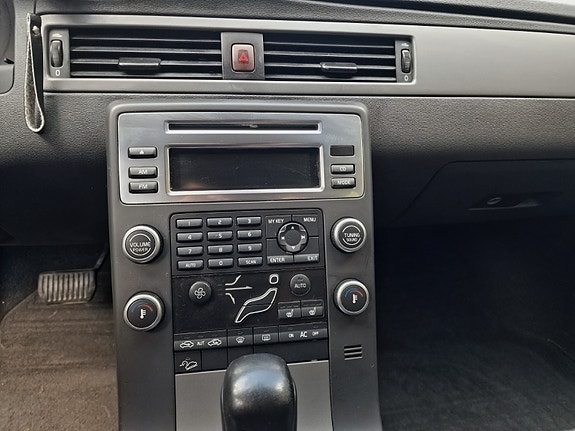Volvo XC70 9 of 10