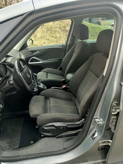 Opel Zafira Tourer 5 of 5