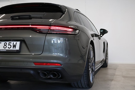 Porsche Panamera 4S 29 of 30