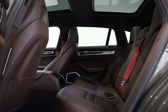 Porsche Panamera 4S 26 of 30