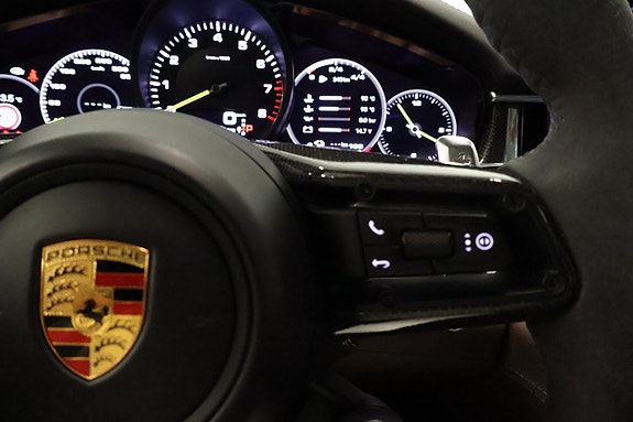 Porsche Panamera 4S 18 of 30