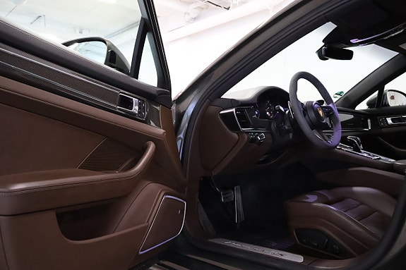 Porsche Panamera 4S 9 of 30