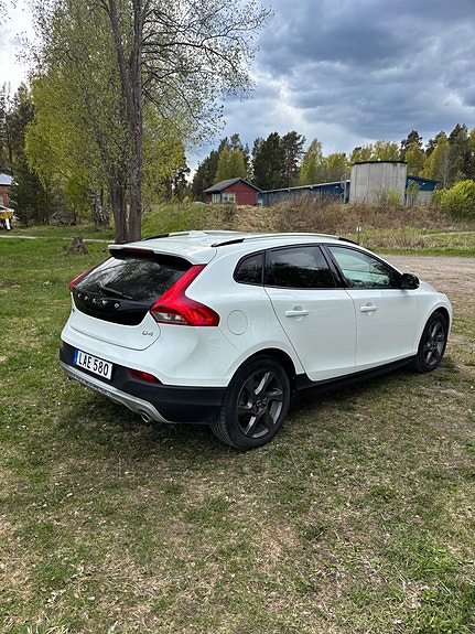 Volvo V40 Cross Country 5 of 5
