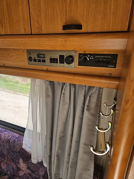Knaus Südwind 485 " markis " 4 of 7