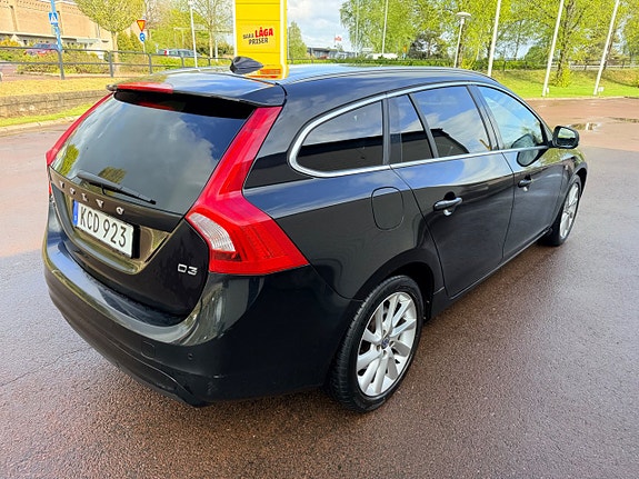 Volvo V60 5 of 5
