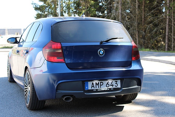 BMW 118d 4 of 5