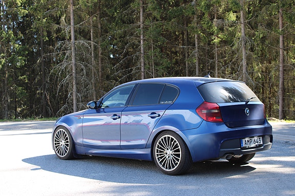 BMW 118d 3 of 5