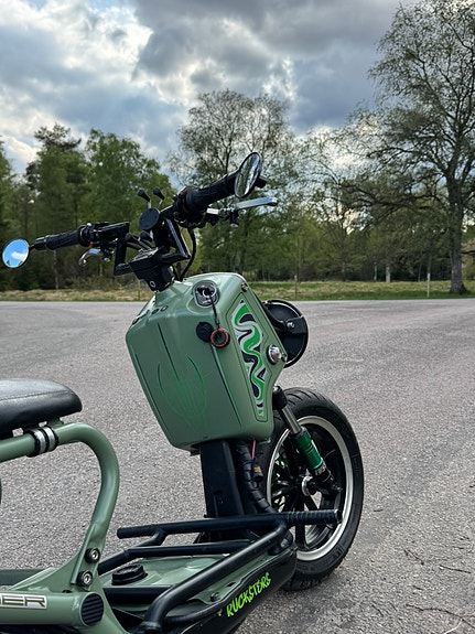 Honda Zoomer 5 of 6