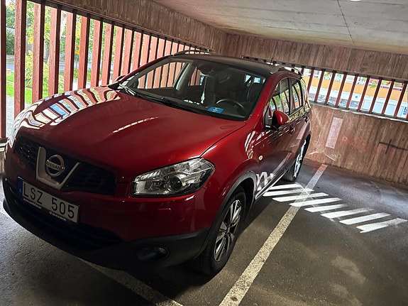 Nissan Qashqai+2 3 of 3