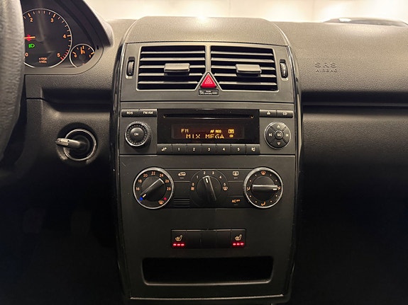 Mercedes-Benz A160 18 of 21