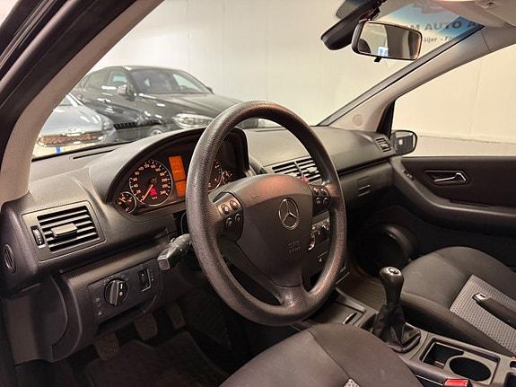 Mercedes-Benz A160 8 of 21